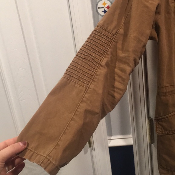 Tan bomber jacket - Picture 4 of 6